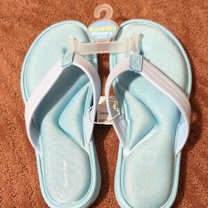 Sun & Sky Women's Light Blue Sandals (Sizes 9-10)